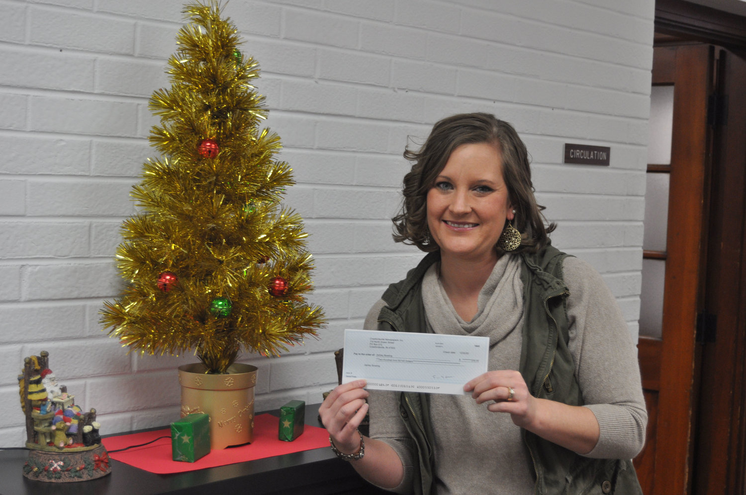 Ashley Bowling was the winner of the Journal Review’s Santa photo contest, winning a $200 monetary prize.